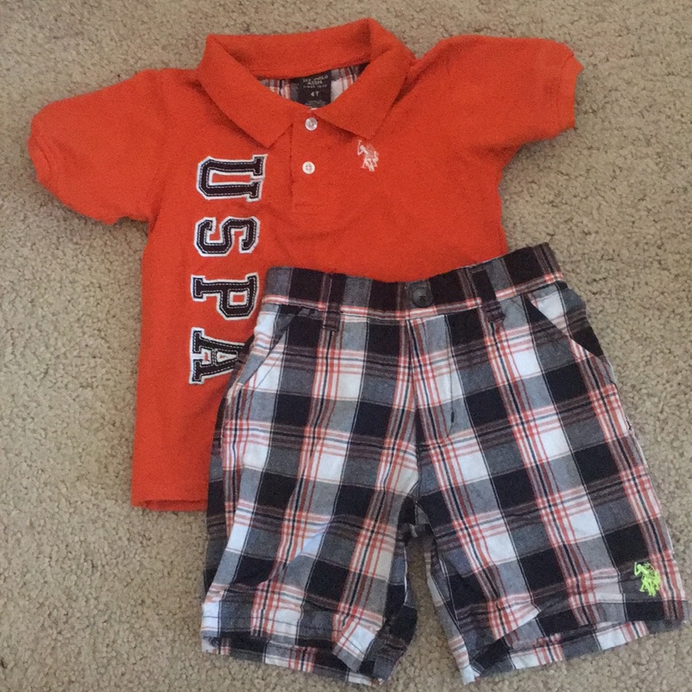 Matching set plus extra shirt